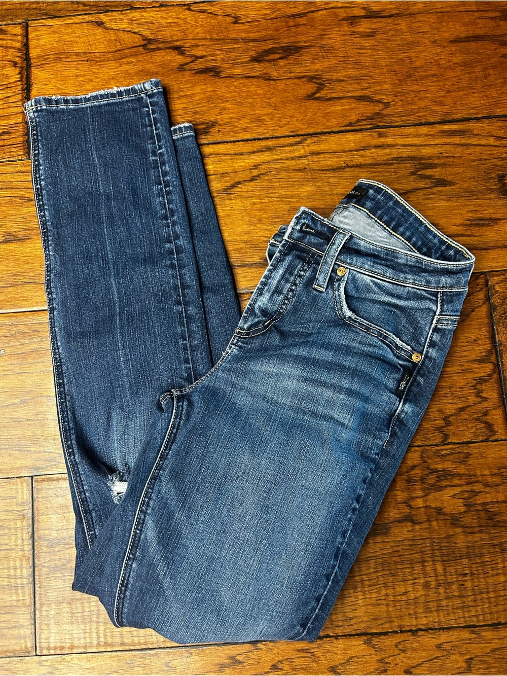 Silver‎ Jeans Women's Dark Blue beau distressed Jeans grunge boho